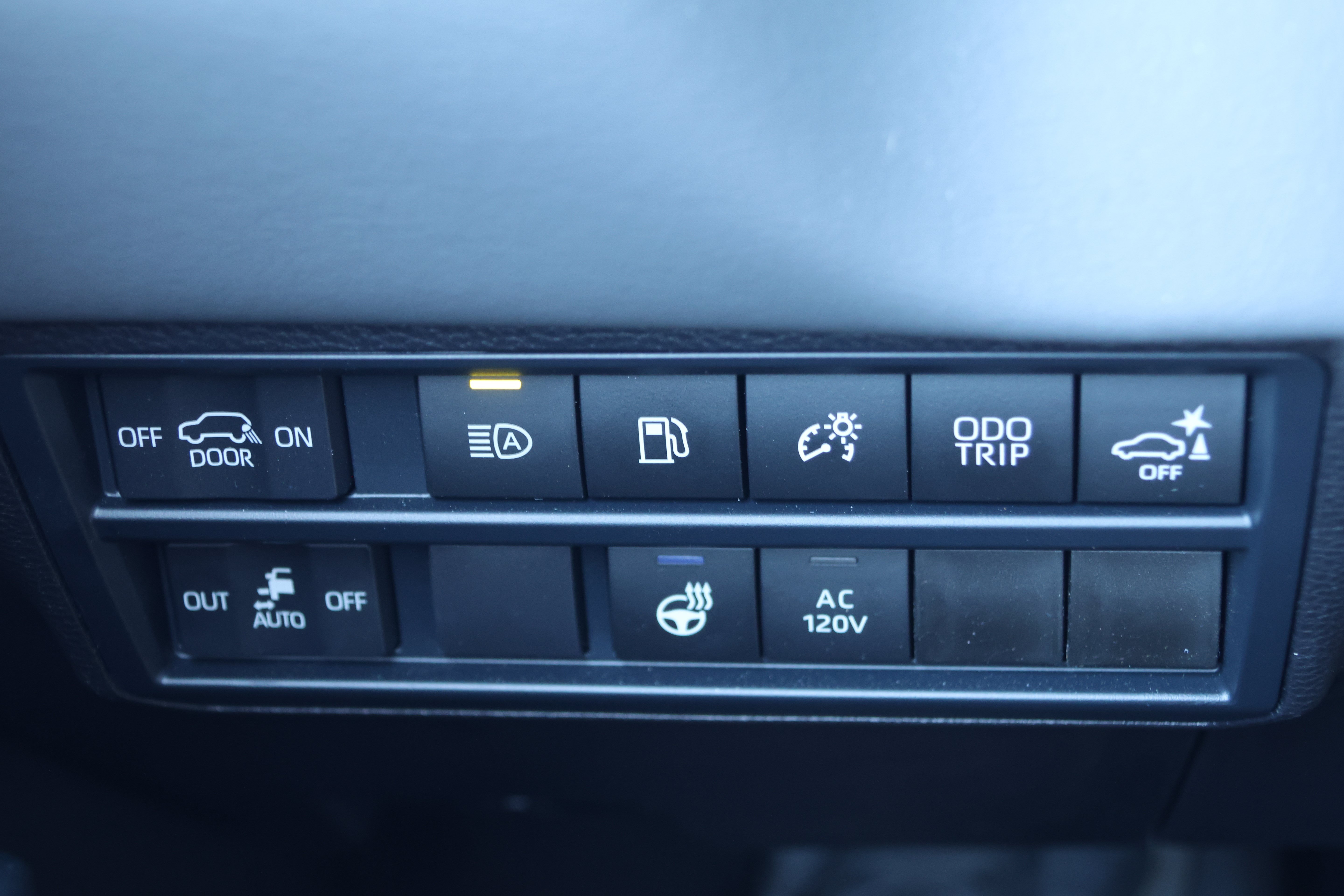Used 2026 Toyota Sequoia Capstone AWD/4WD image 14