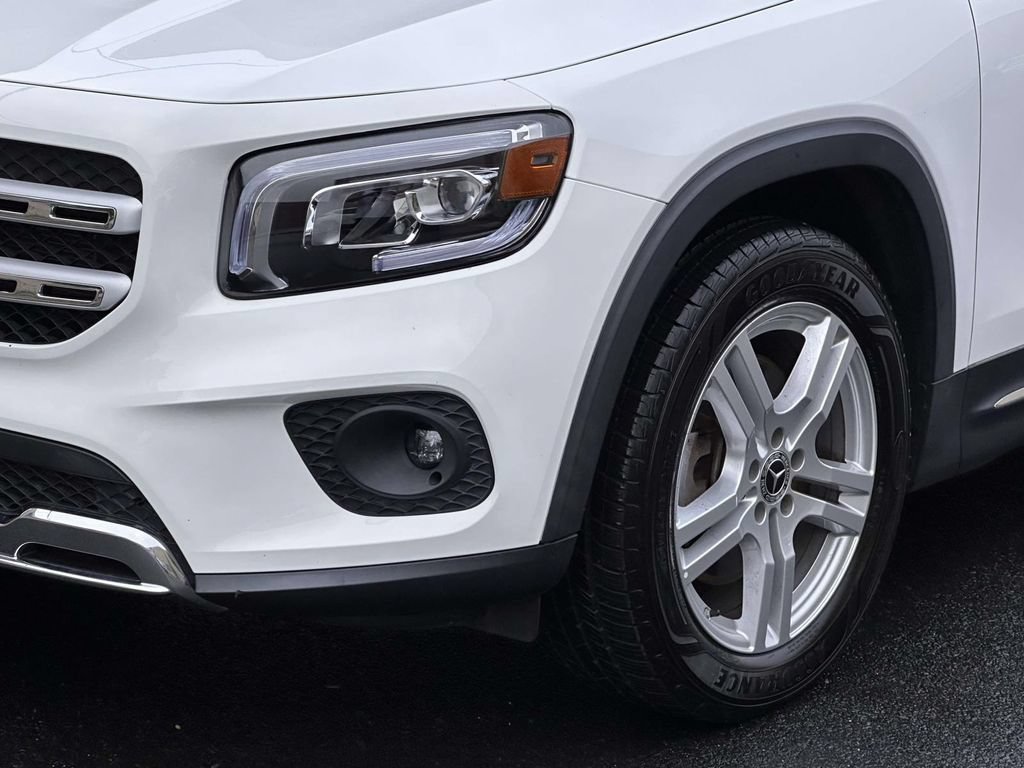 Used 2023 Mercedes-Benz GLB 250 4MATIC image 10