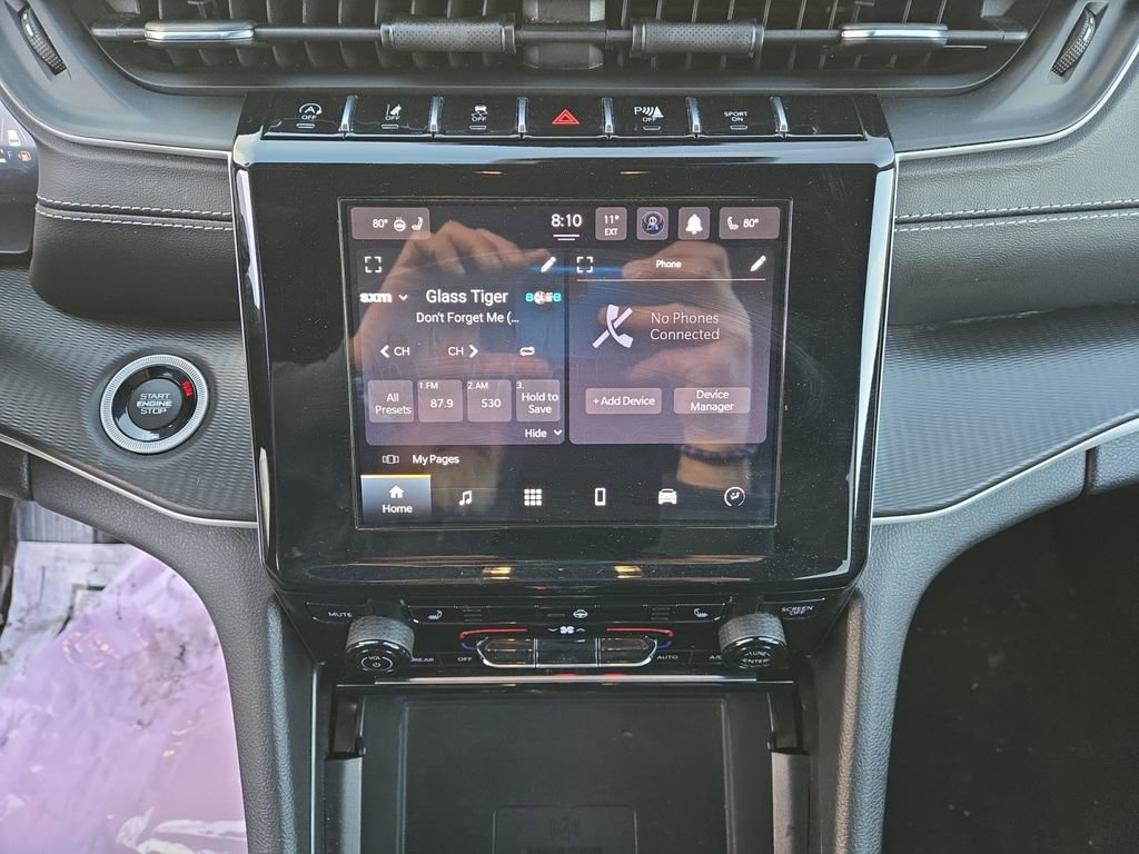 Used 2023 Jeep Grand Cherokee L Laredo image 21