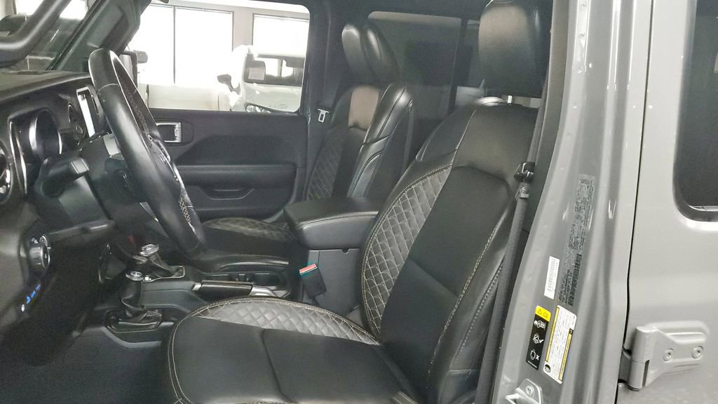 Used 2022 Jeep Wrangler Unlimited Sahara image 17