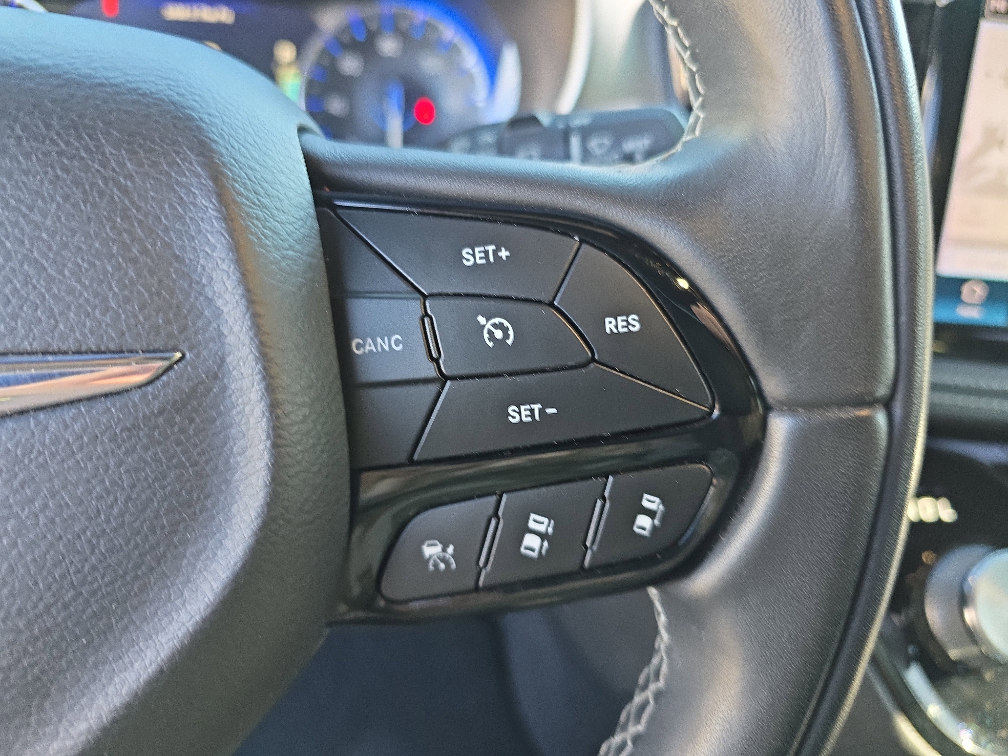 Used 2022 Chrysler Pacifica Touring-L w/ S Appearance Package image 30