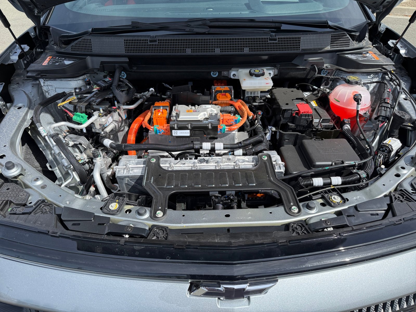 New 2026 Chevrolet Equinox EV RS w/ LPO, Tech Bronze Package image 20