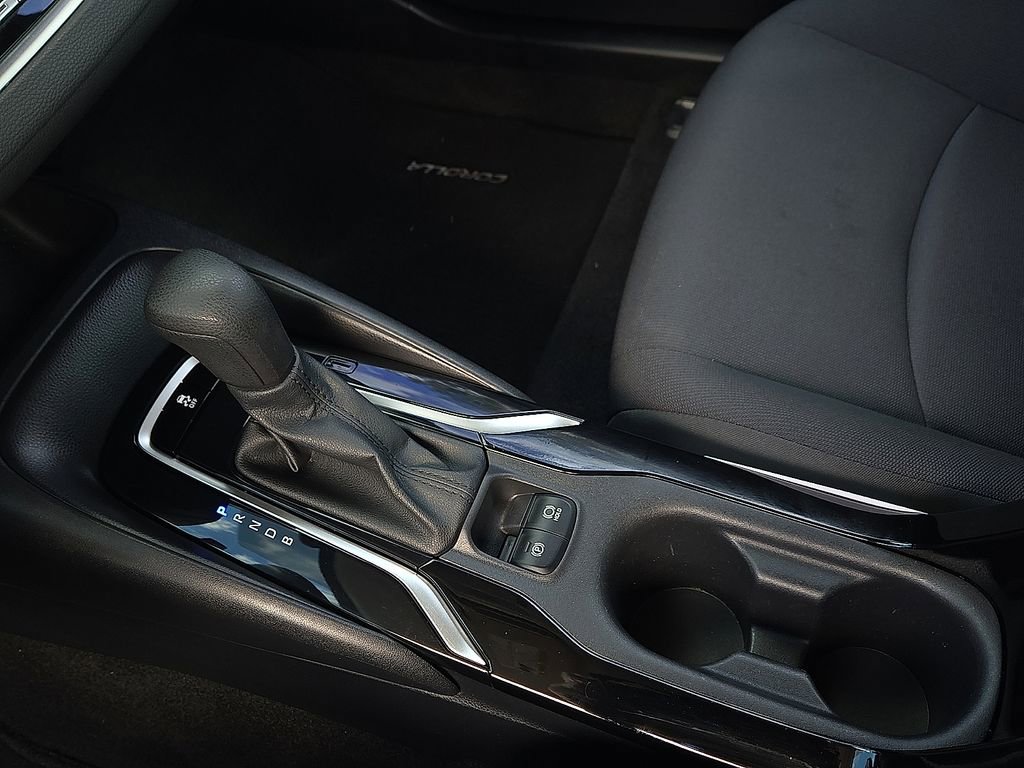 Used 2022 Toyota Corolla LE image 21