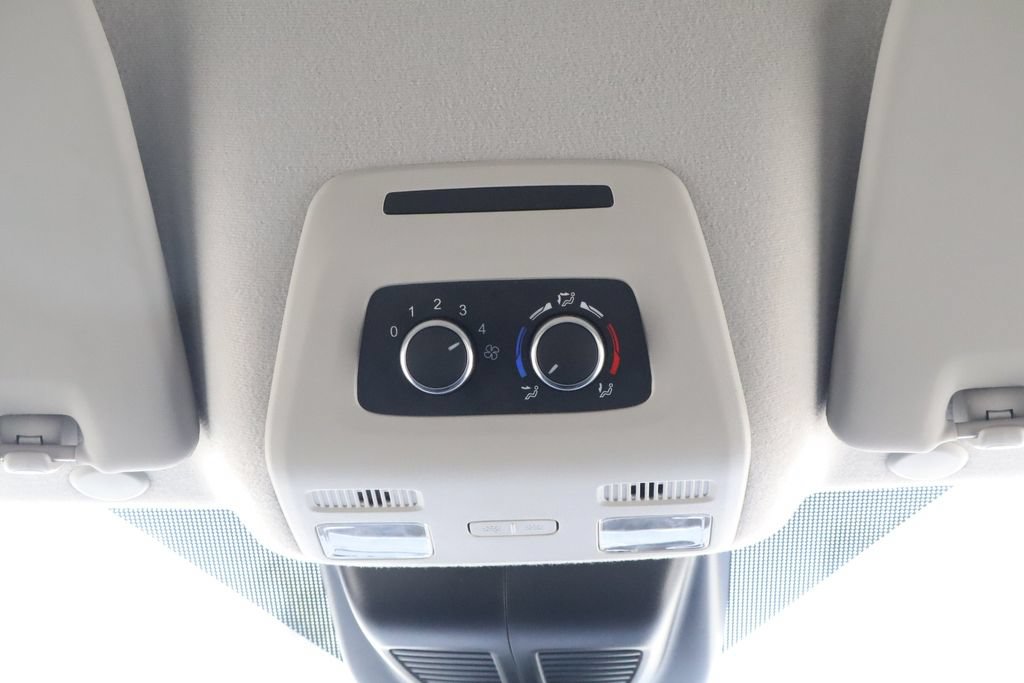 Used 2025 Ford Transit 350 XLT RWD image 32