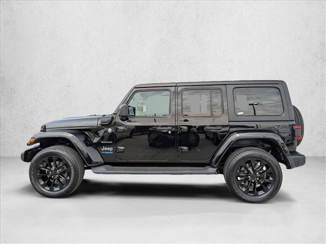 Used 2022 Jeep Wrangler Unlimited Sahara w/ Cold Weather Group image 9