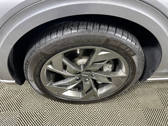 Used 2023 Genesis Electrified GV70 Advanced image 10