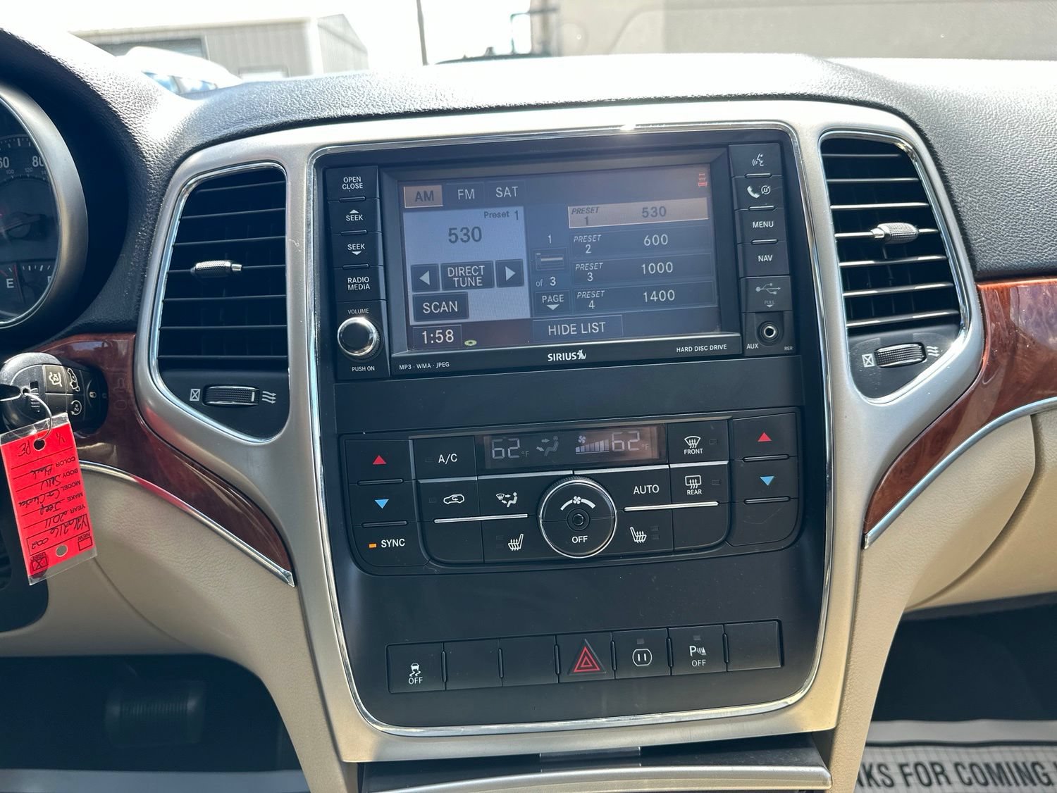 Used 2011 Jeep Grand Cherokee Limited AWD/4WD image 47