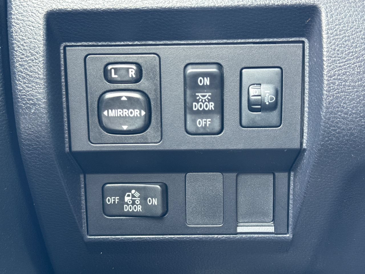 Used 2017 Toyota Tundra TRD Pro AWD/4WD image 29