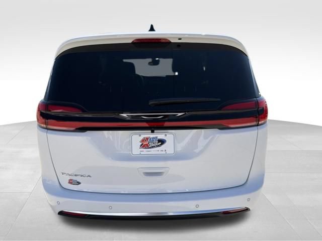 New 2027 Chrysler Pacifica Select FWD image 29
