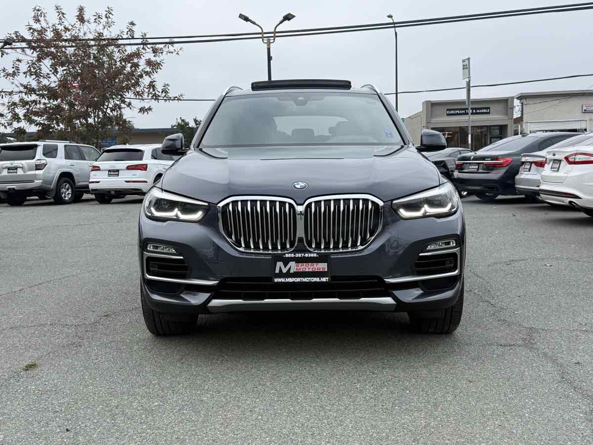 Used 2019 BMW X5 xDrive40i w/ Premium Package 2 image 2