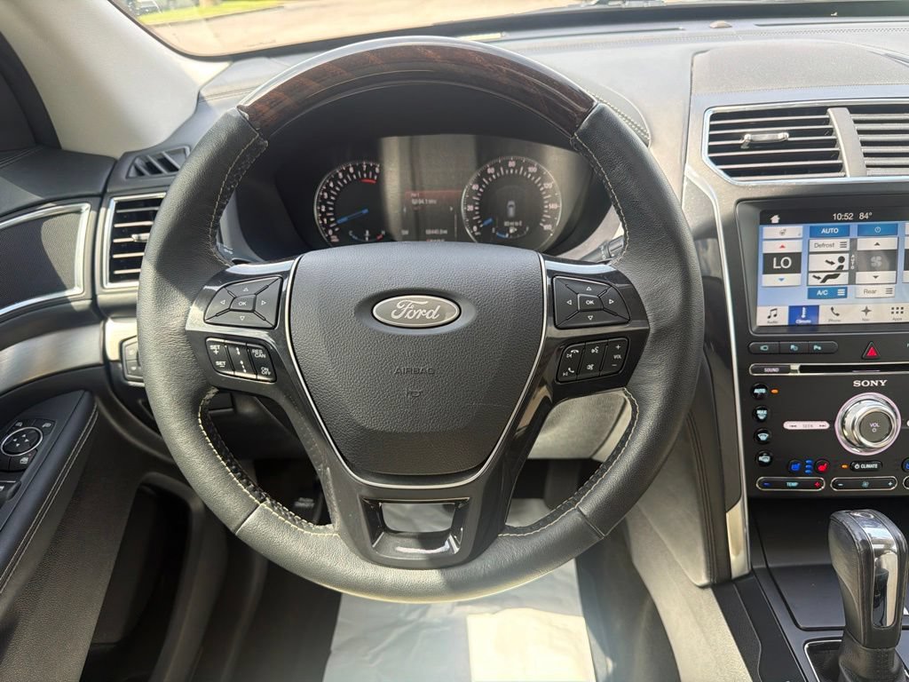 Used 2017 Ford Explorer Platinum AWD/4WD image 13