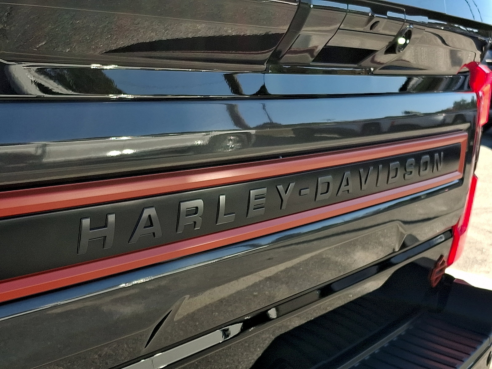 New 2026 Ford F250 Lariat w/ Black Appearance Package image 10