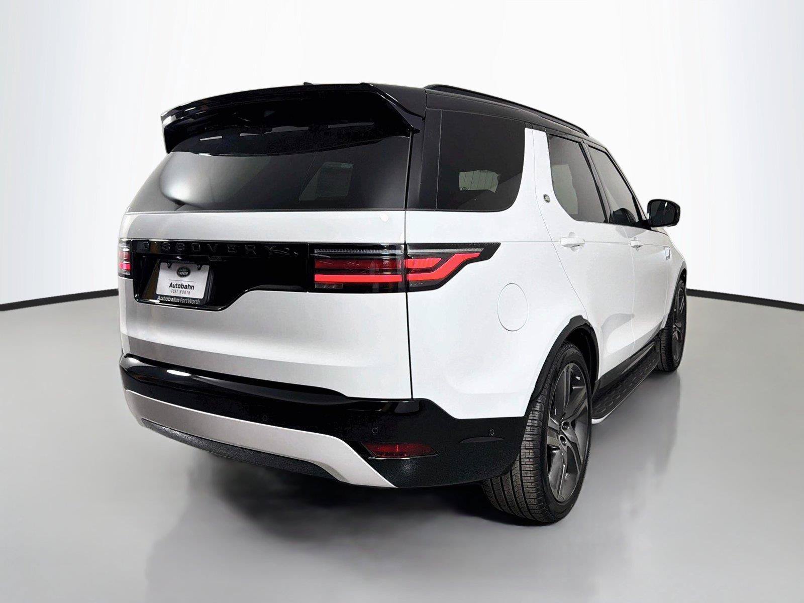 New 2026 Land Rover Discovery Dynamic SE AWD/4WD image 5