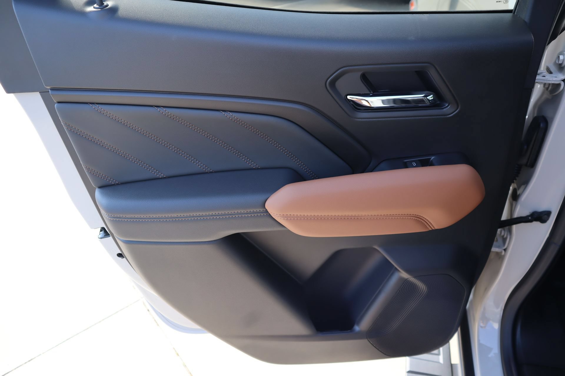 New 2026 GMC Canyon AT4 w/ AT4 Premium Package AWD/4WD image 25