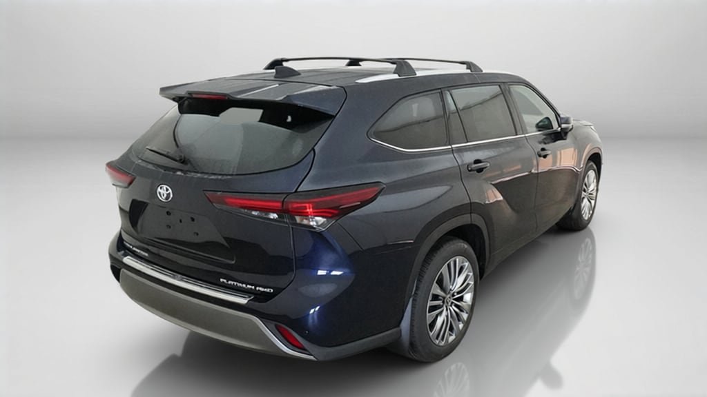 New 2026 Toyota Highlander Platinum AWD/4WD image 12