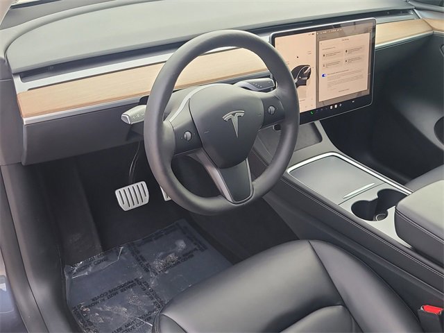 Used 2023 Tesla Model Y Long Range image 21