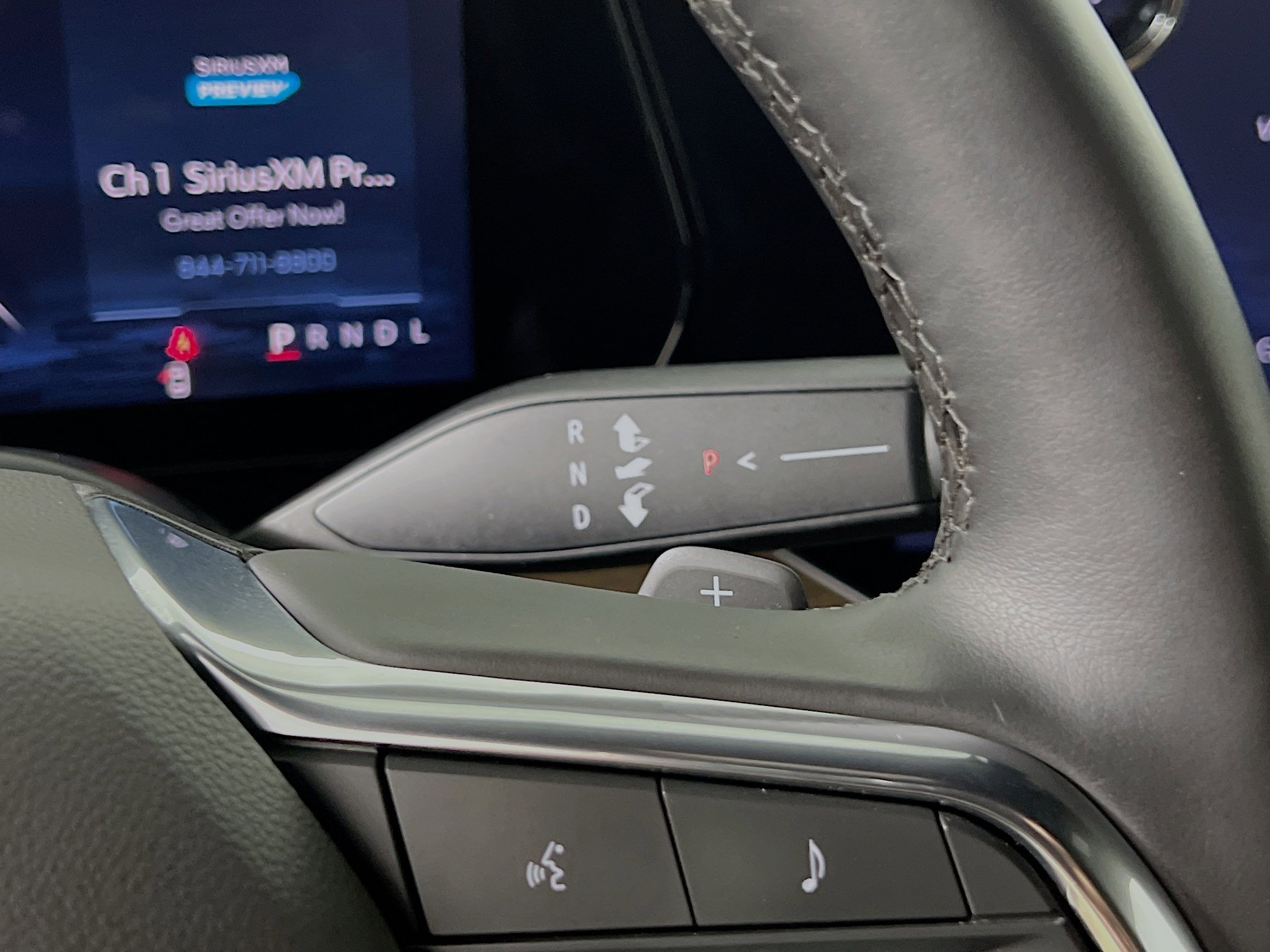 Used 2025 Chevrolet Suburban High Country image 24