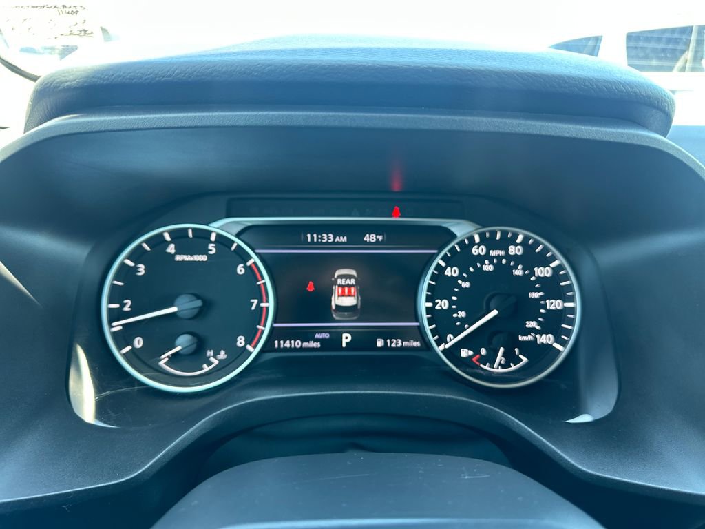 Used 2025 Nissan Rogue S AWD/4WD image 20
