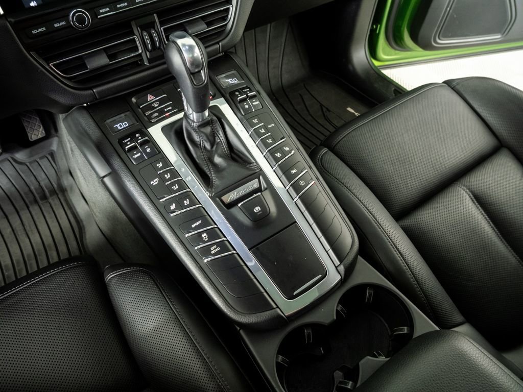 Used 2019 Porsche Macan AWD/4WD image 17