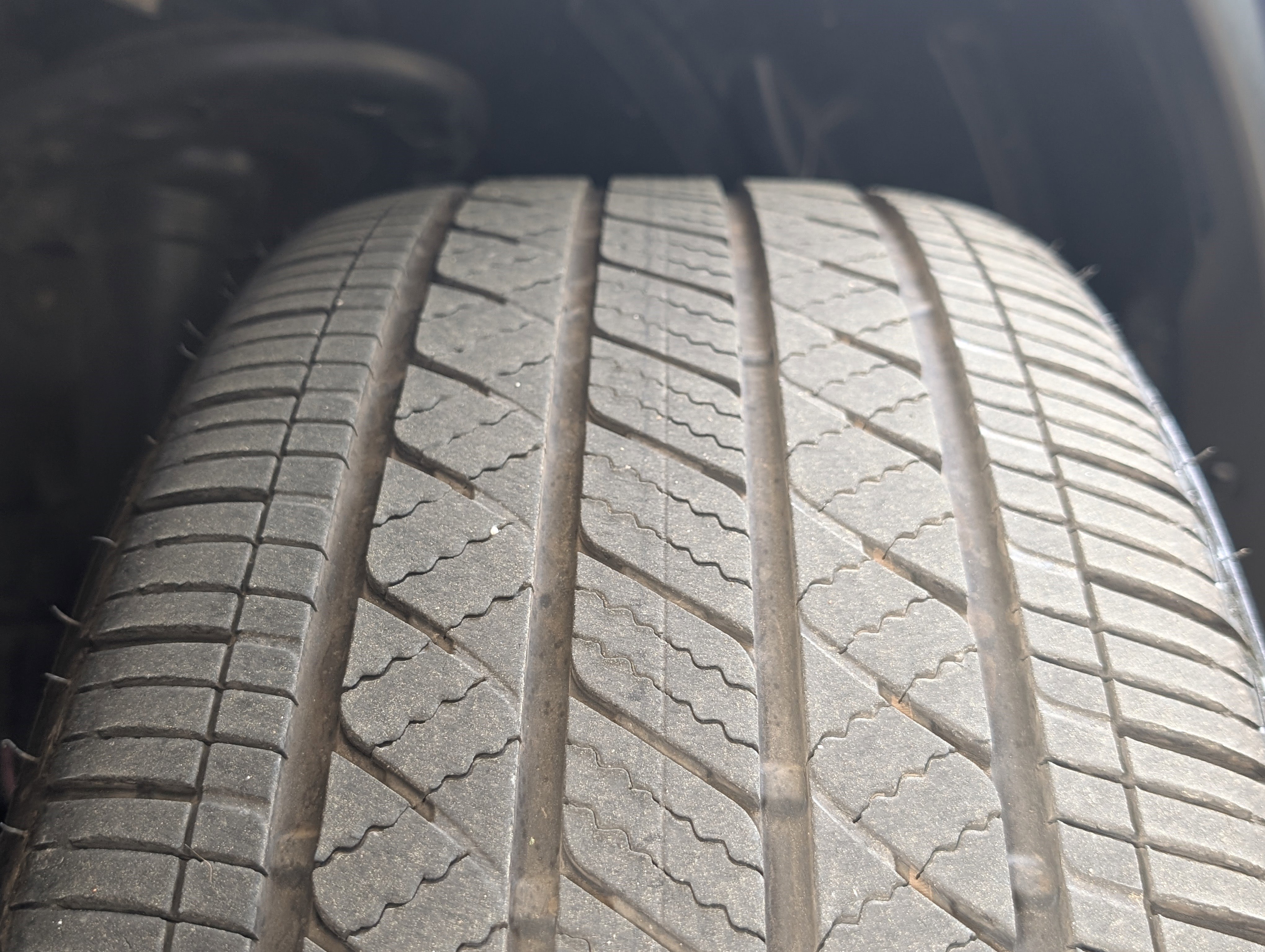 Used 2024 Nissan Pathfinder Platinum w/ Cargo Package image 38