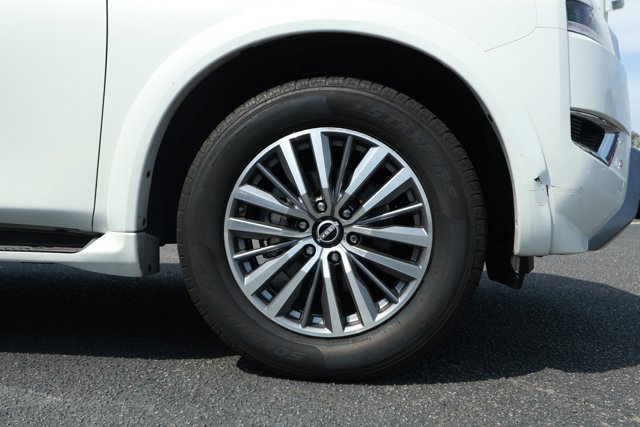 Used 2023 Nissan Armada SL image 5