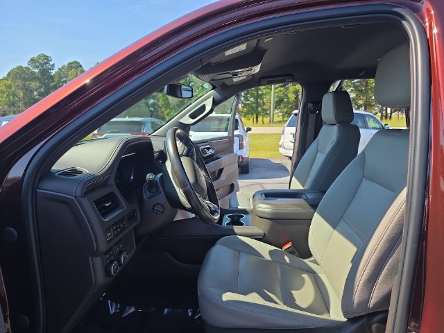 Used 2022 Chevrolet Tahoe LT w/ Luxury Package AWD/4WD image 17