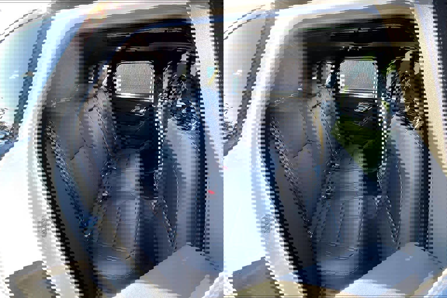 New 2026 Land Rover Range Rover Velar Dynamic SE image 27