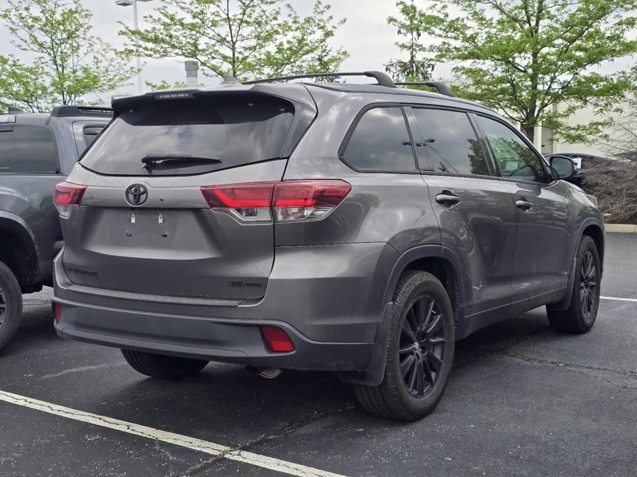 Used 2019 Toyota Highlander SE image 7