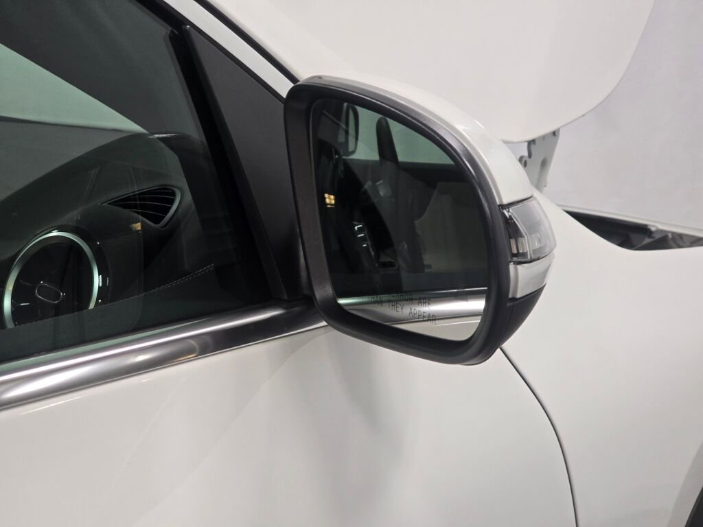 Used 2026 Mercedes-Benz GLA 250 4MATIC image 28