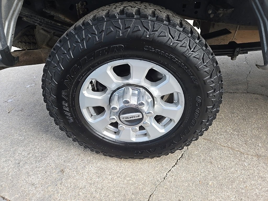 Used 2024 Ford F350 XLT w/ 360-Degree Camera Package image 32