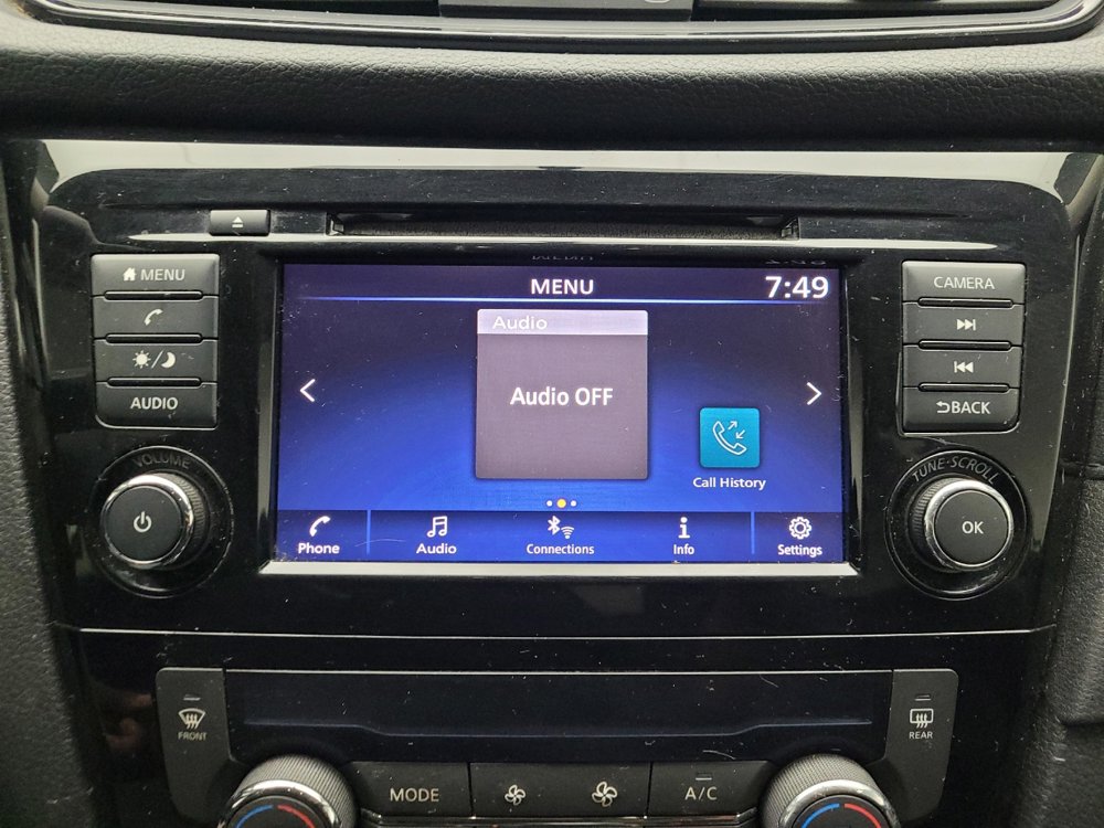 Used 2018 Nissan Rogue SV image 25