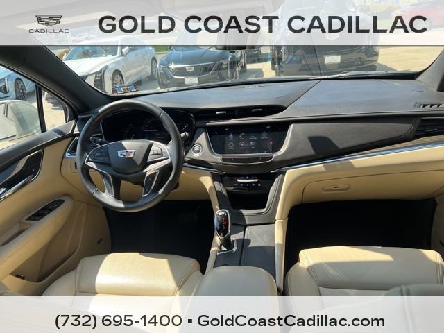 Used 2017 Cadillac XT5 FWD image 9