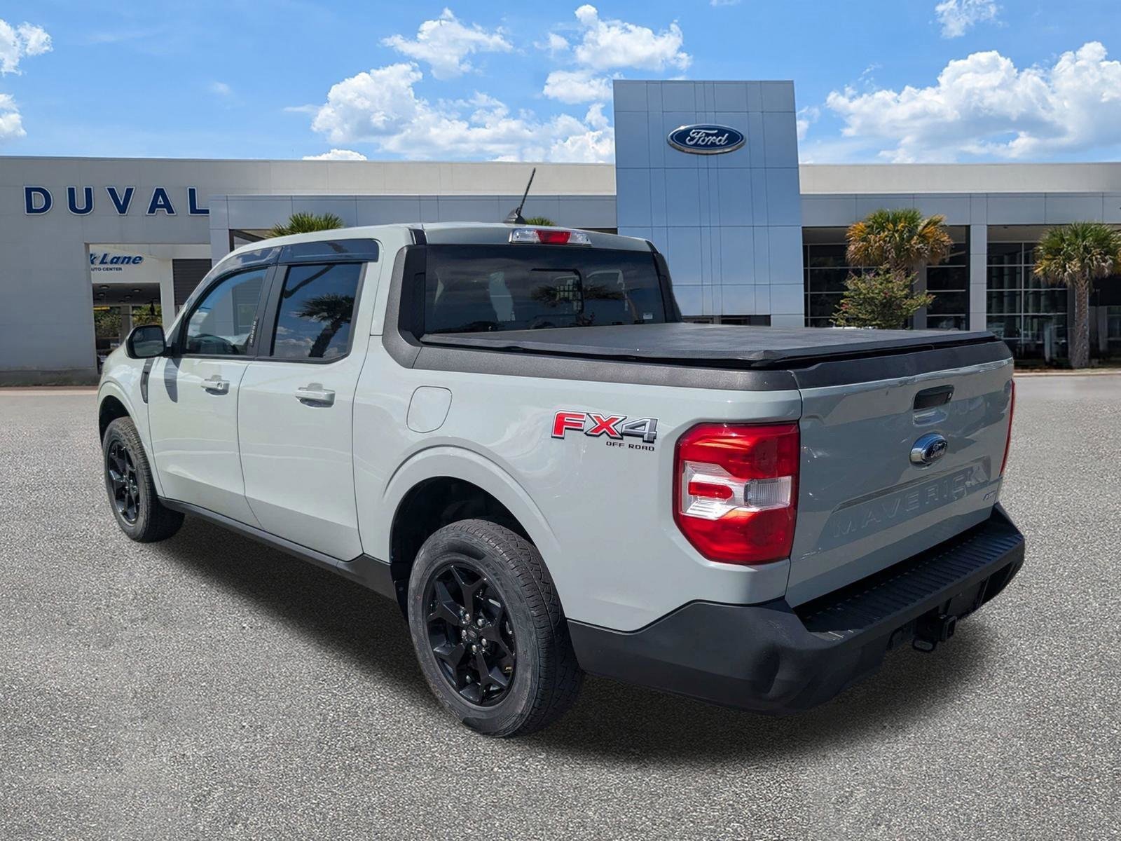 Used 2022 Ford Maverick Lariat w/ Equipment Group 500A Standard image 6