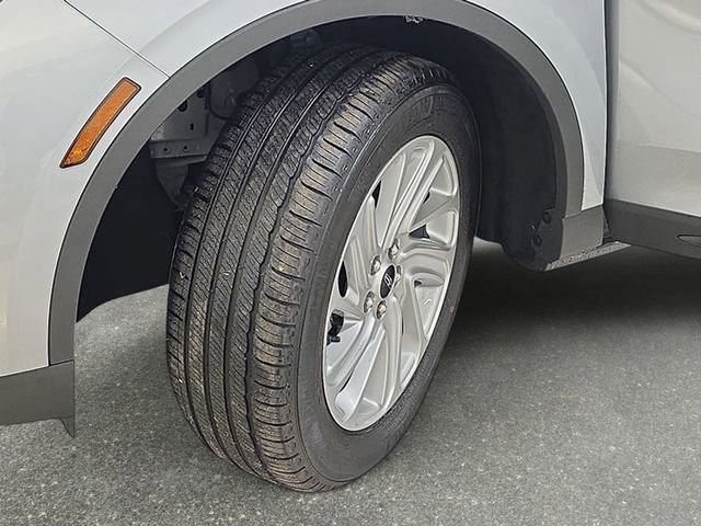 Certified 2023 Lincoln Corsair AWD image 28