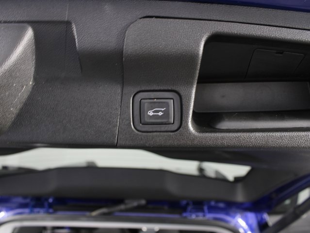 Used 2023 GMC Acadia SLE w/ Driver Convenience Package image 20