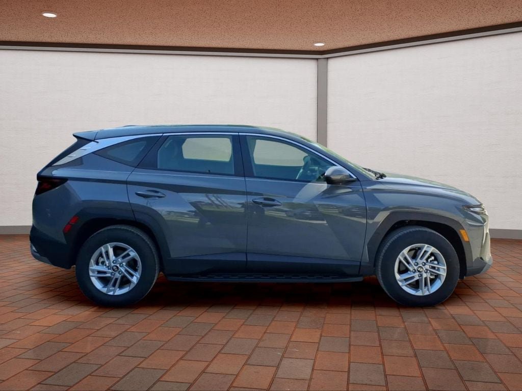 Used 2026 Hyundai Tucson SE AWD/4WD image 4