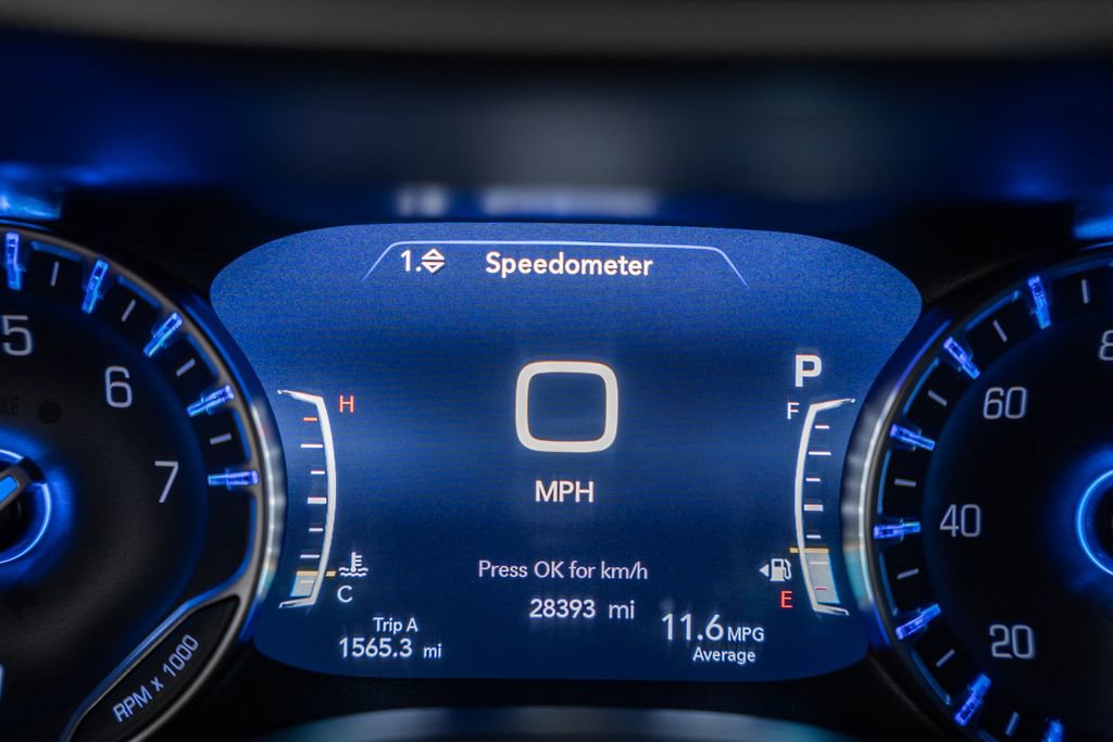 Used 2025 Chrysler Pacifica Select image 48