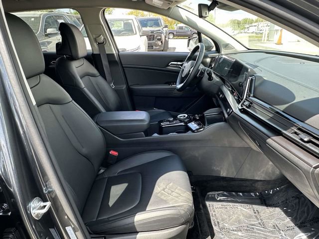 Used 2025 Kia Sportage EX image 20