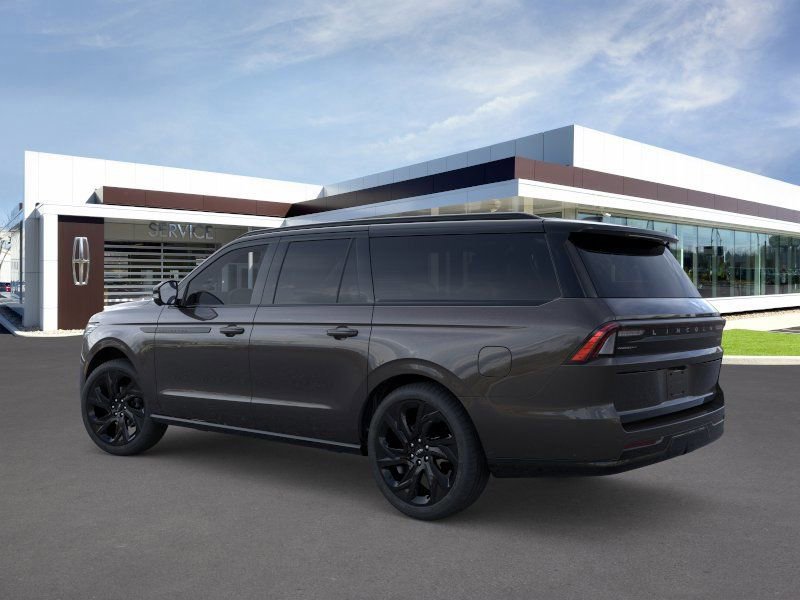 New 2026 Lincoln Navigator L Black Label AWD/4WD image 4