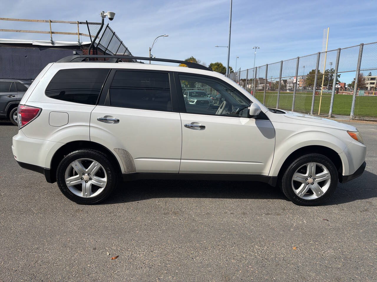 Used 2010 Subaru Forester 2.5X Premium AWD/4WD image 7