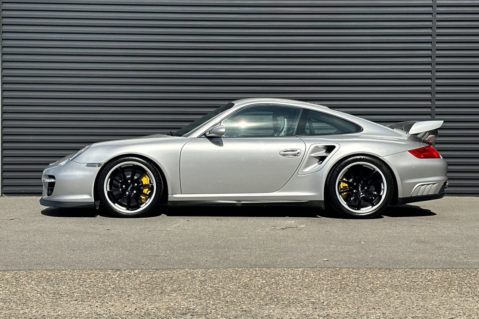 Used 2008 Porsche 911 GT2 image 2