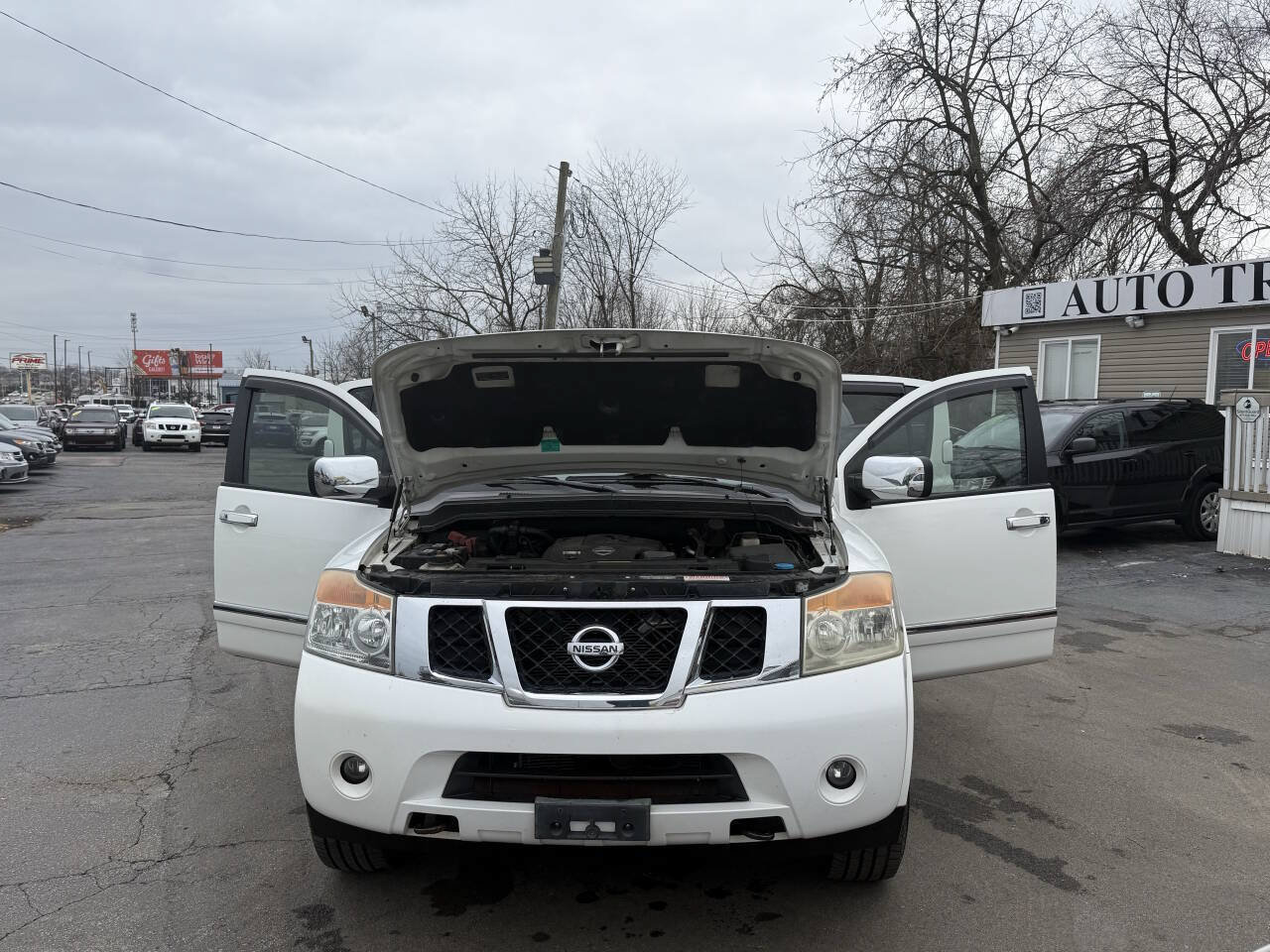 Used 2010 Nissan Armada Titanium AWD/4WD image 24