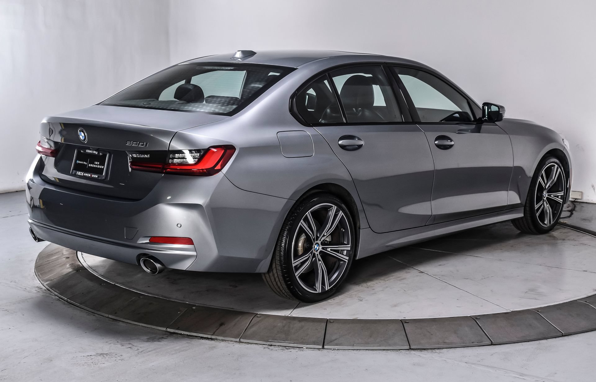 Used 2023 BMW 330i Sedan w/ Driving Assistance Package RWD image 6