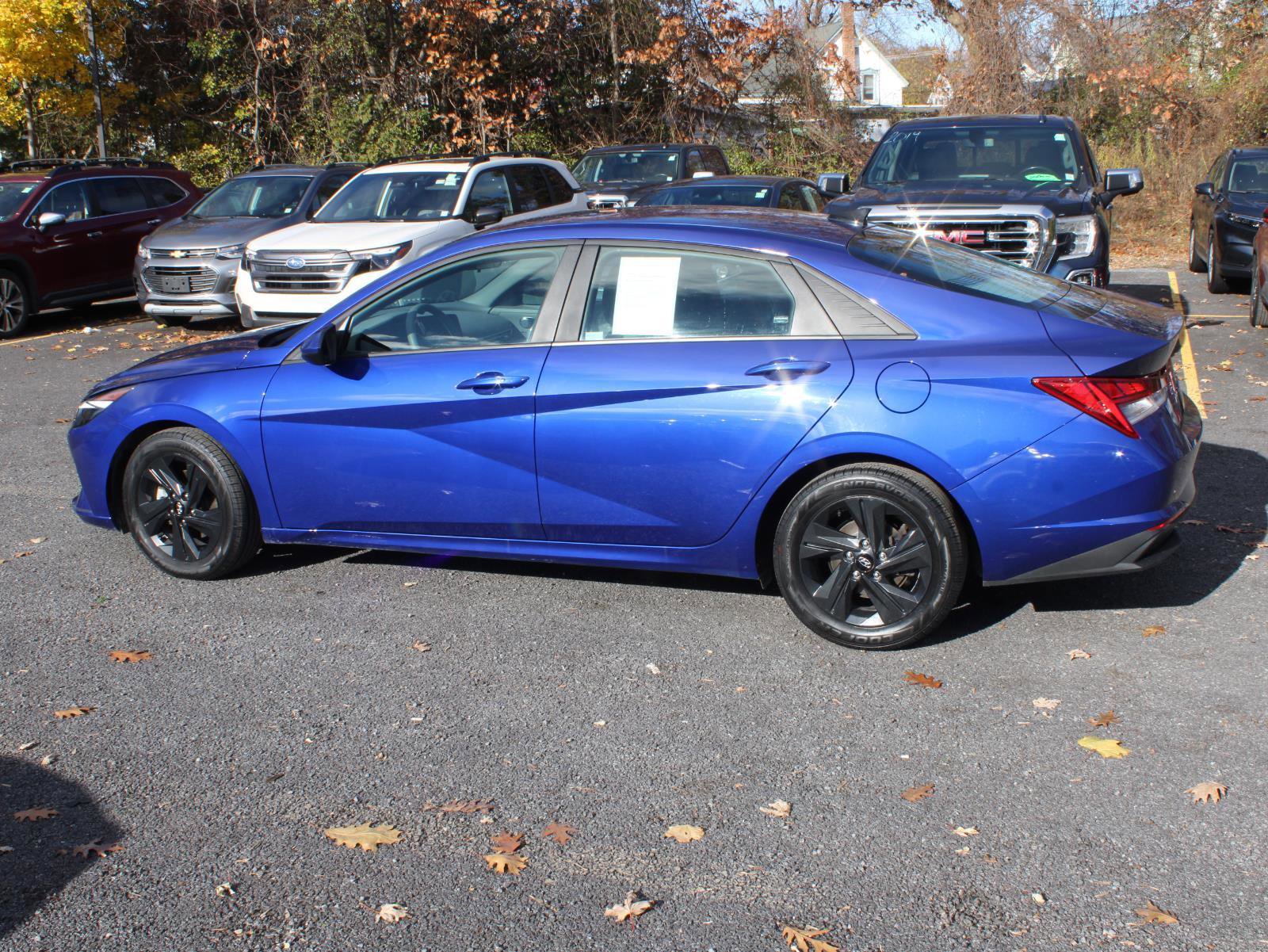 Used 2022 Hyundai Elantra Blue image 5
