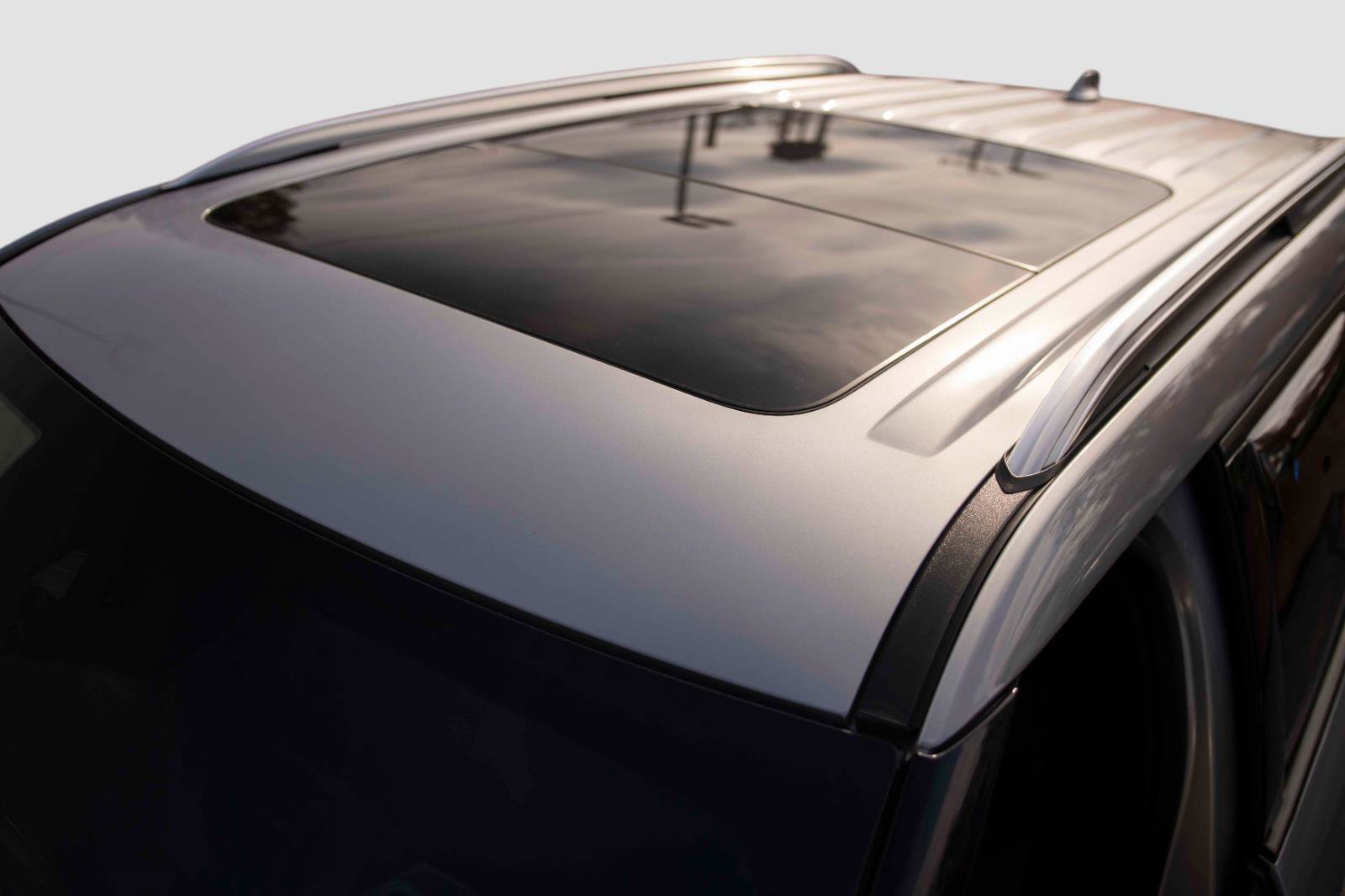 Used 2020 Ford Explorer Platinum w/ Premium Technology Package image 35