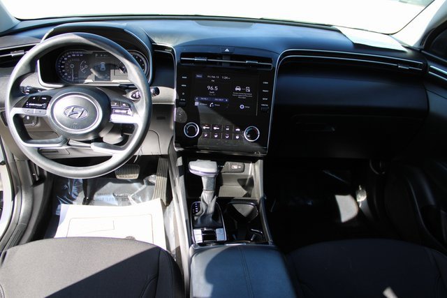 Used 2023 Hyundai Tucson SE image 30