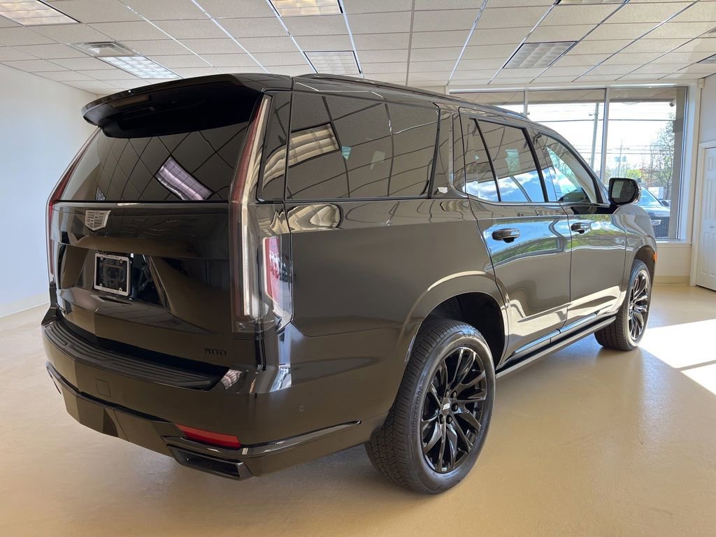 Certified 2024 Cadillac Escalade Sport Platinum w/ LPO, ONYX Package AWD/4WD image 2
