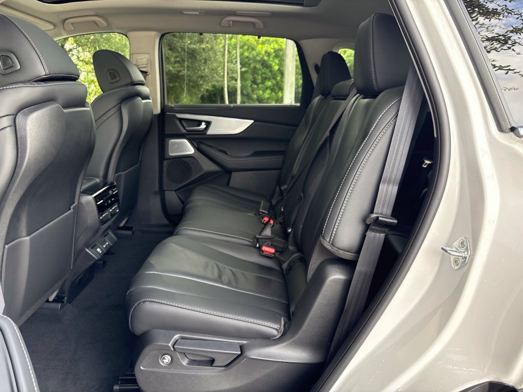 New 2026 Acura MDX w/ Technology Package FWD image 19