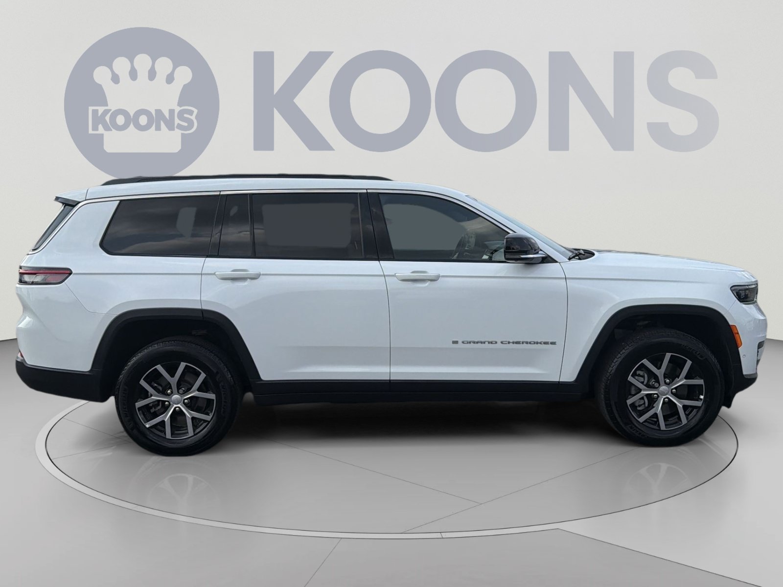 Used 2024 Jeep Grand Cherokee L Limited w/ Luxury Tech Group II AWD/4WD image 8