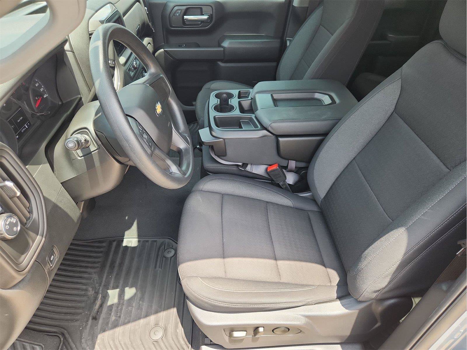 Used 2025 Chevrolet Silverado 1500 Custom RWD image 18